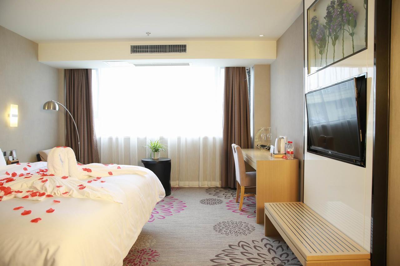 Lavande Hotel Chengdu North Kehua Road Екстер'єр фото